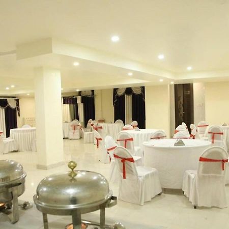 The Grand Orion Ξενοδοχείο Chinhat Εξωτερικό φωτογραφία